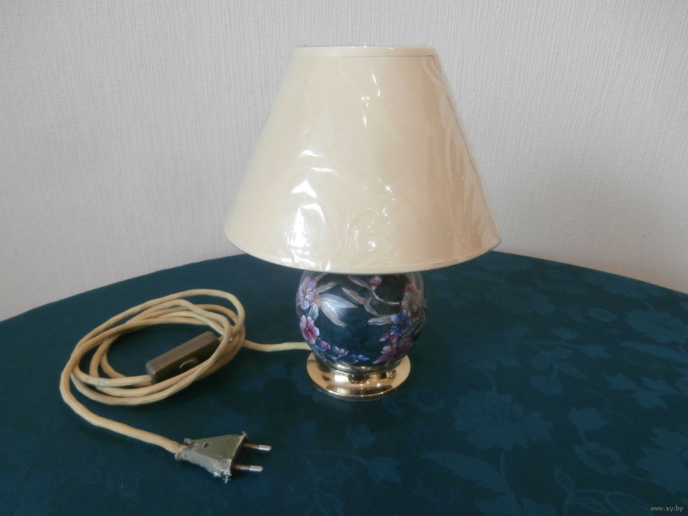 Настольная лампа с ручной росписью
